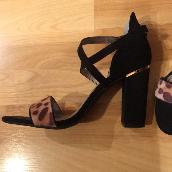 NWOB Leopard print and black heels - Picture 7 of 8